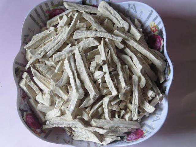 khoai lang khô nguyên liệu chính để chế biến món cháo khoai