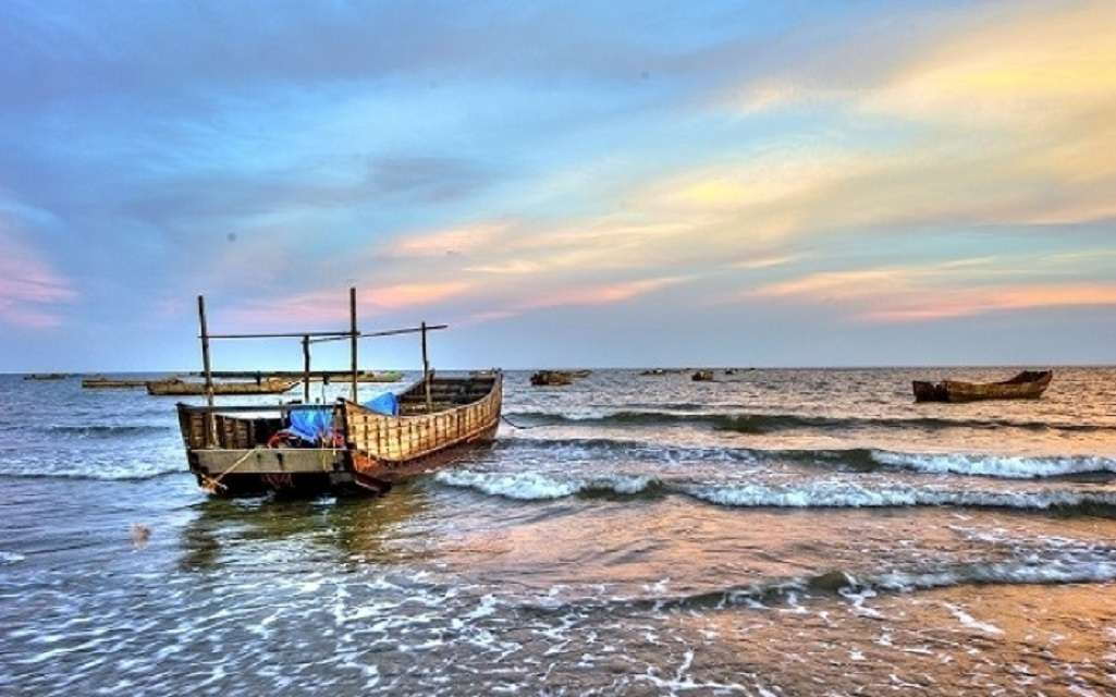 Bãi biển Trà Cổ – Điểm Đến Lý Tưởng Cho Mùa Hè Cùng Du Lịch Hải Hà