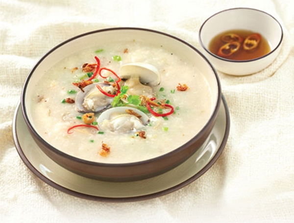 Khám Phá Cháo Ngao Quảng Yên – Món Ngon Đặc Sản Quảng Ninh Cùng Du Lịch Hải Hà