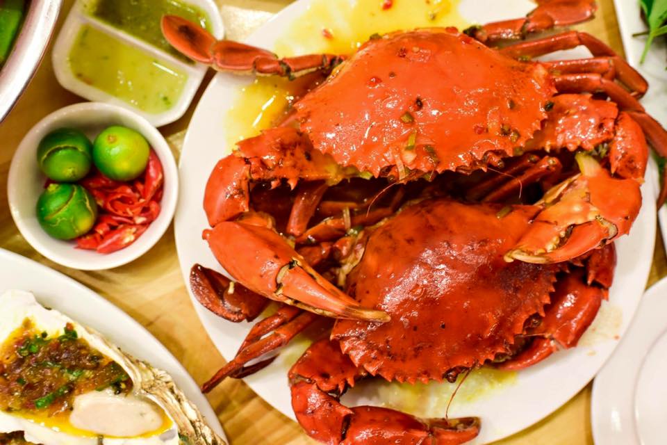 Khám Phá Hương Vị Đặc Sản Cua Biển Cẩm Phả Cùng Du Lịch Hải Hà