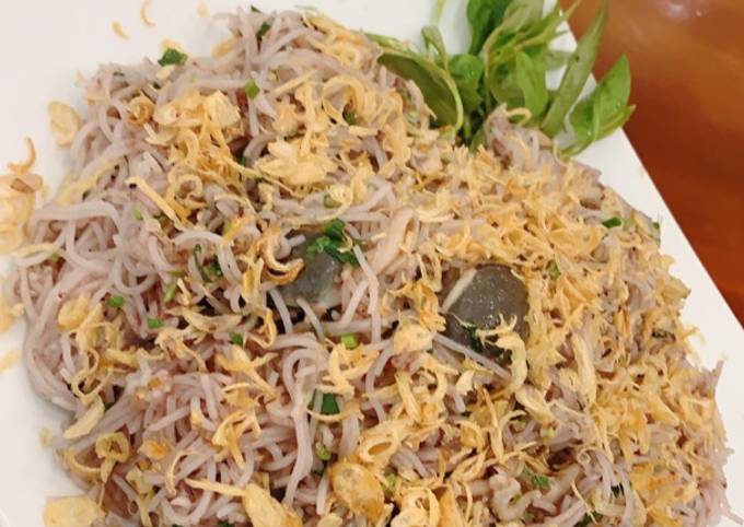 Khám Phá Món Ngon Bún Xào Ngán – Đặc Sản Quảng Ninh Được Yêu Thích