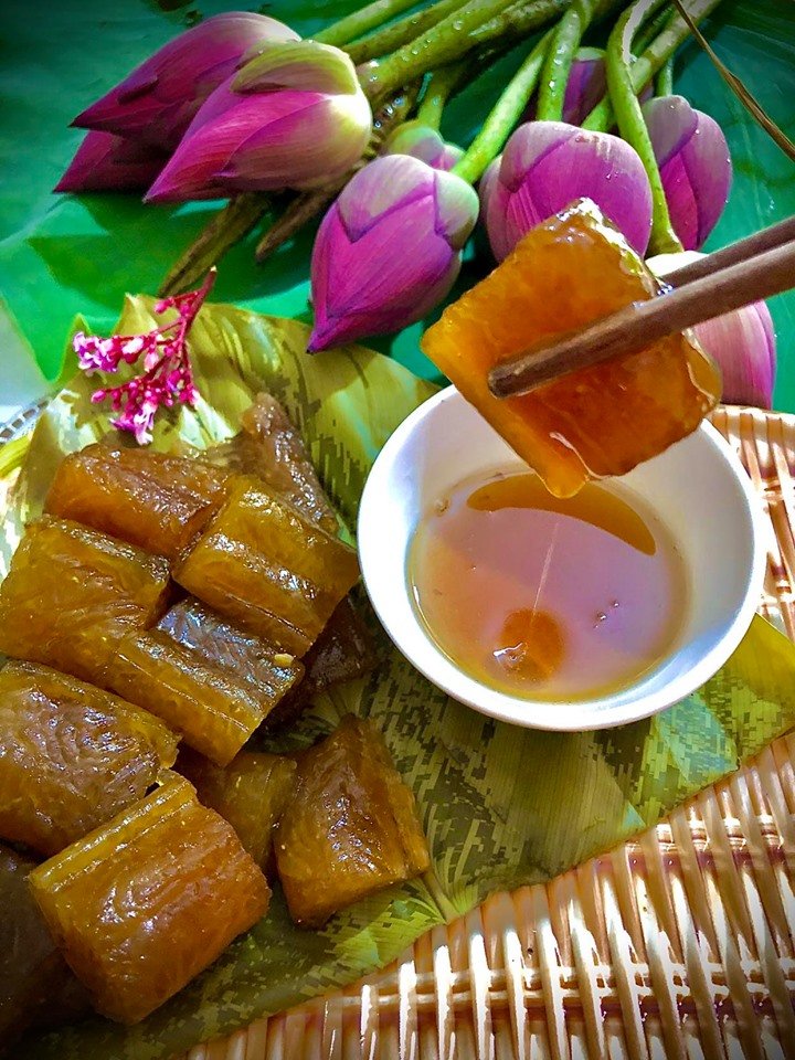 Khám Phá Vị Ngọt Dẻo Độc Đáo Của Bánh Mật Mía Đông Triều