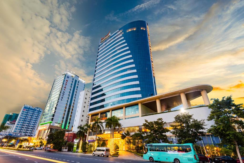 Review Muong Thanh Grand Ha Long – Khám Phá Khách Sạn Cao Cấp Tại Hạ Long