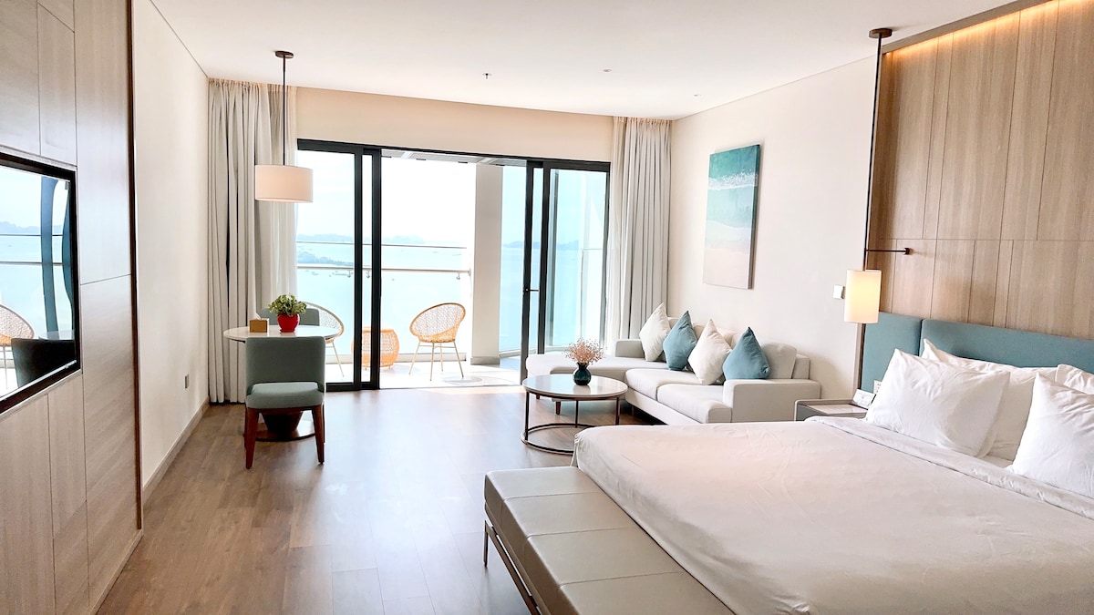 Các bãi biển đẹp ở Quảng Ninh: Hành trình “làm chủ mùa hè” với bộ sưu tập bãi tắm hot nhất miền Bắc