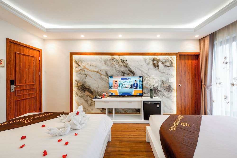 Các món đặc sản phải thử ở Hạ Long: Hành trình khám phá ẩm thực “chạm yêu” của đất biển