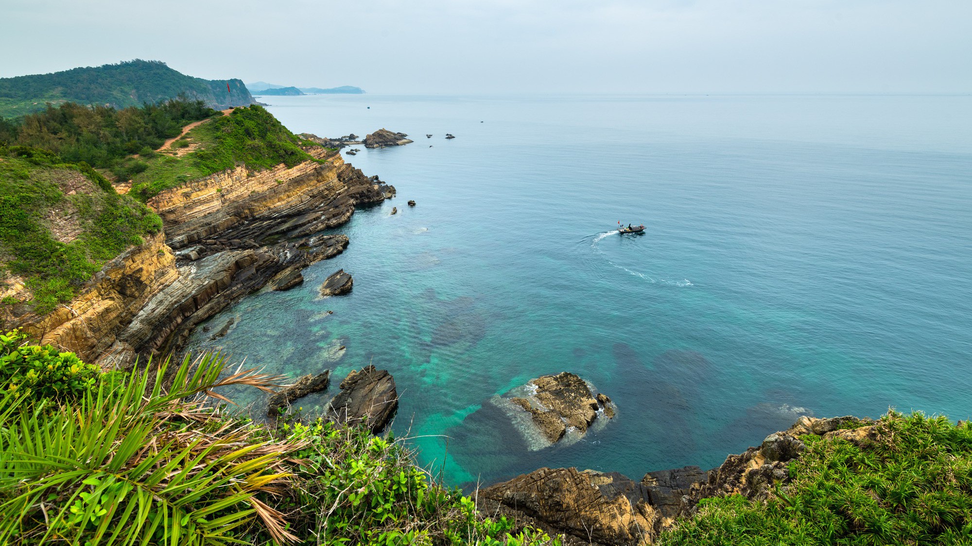 Cẩm nang du lịch Cô Tô cho gia đình: Chạm đến thiên đường đảo ngọc cùng trải nghiệm trọn vẹn bên người thân