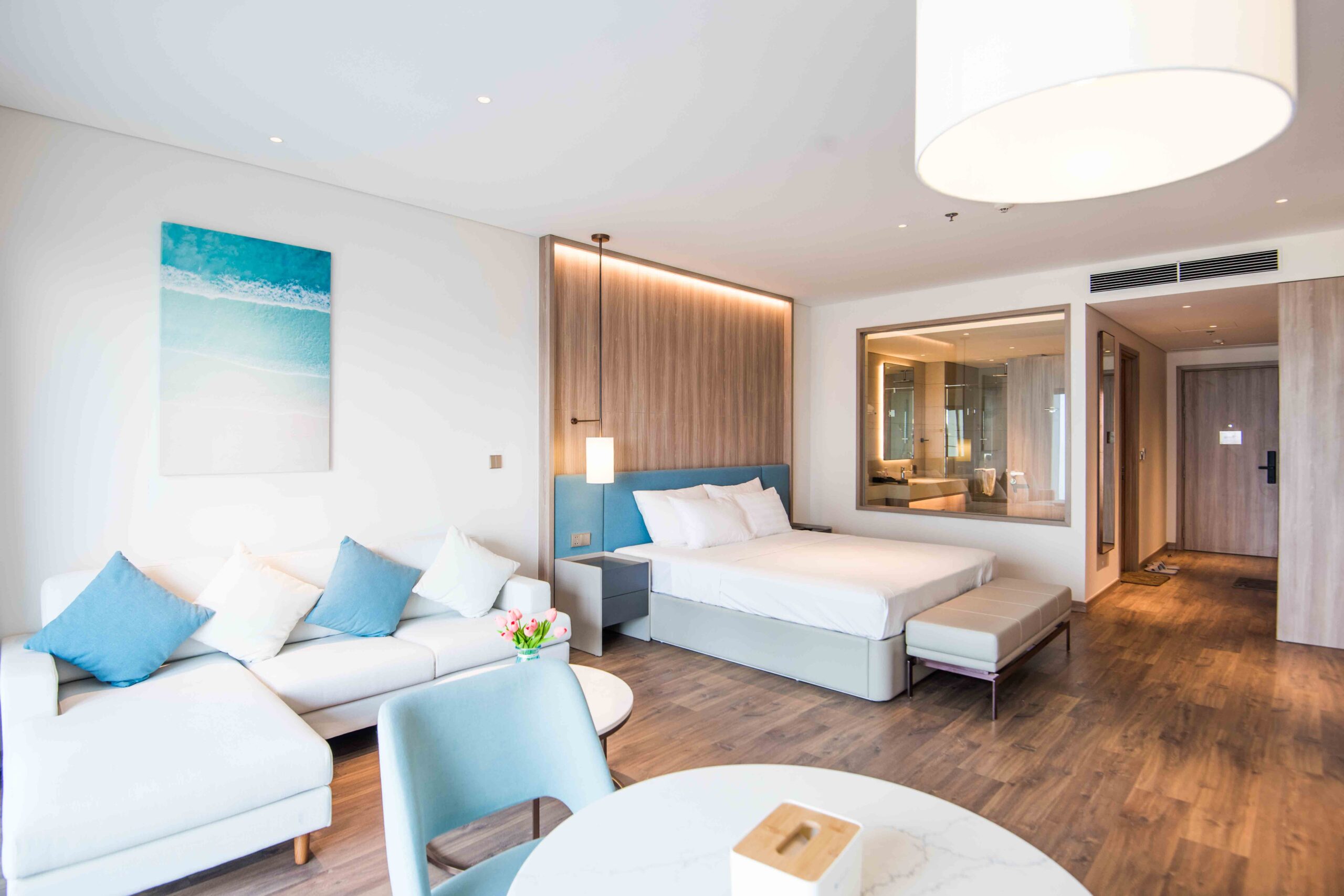 Chuyến du lịch Hạ Long cho cặp đôi: Hành trình tình yêu ngọt ngào giữa kỳ quan thiên nhiên