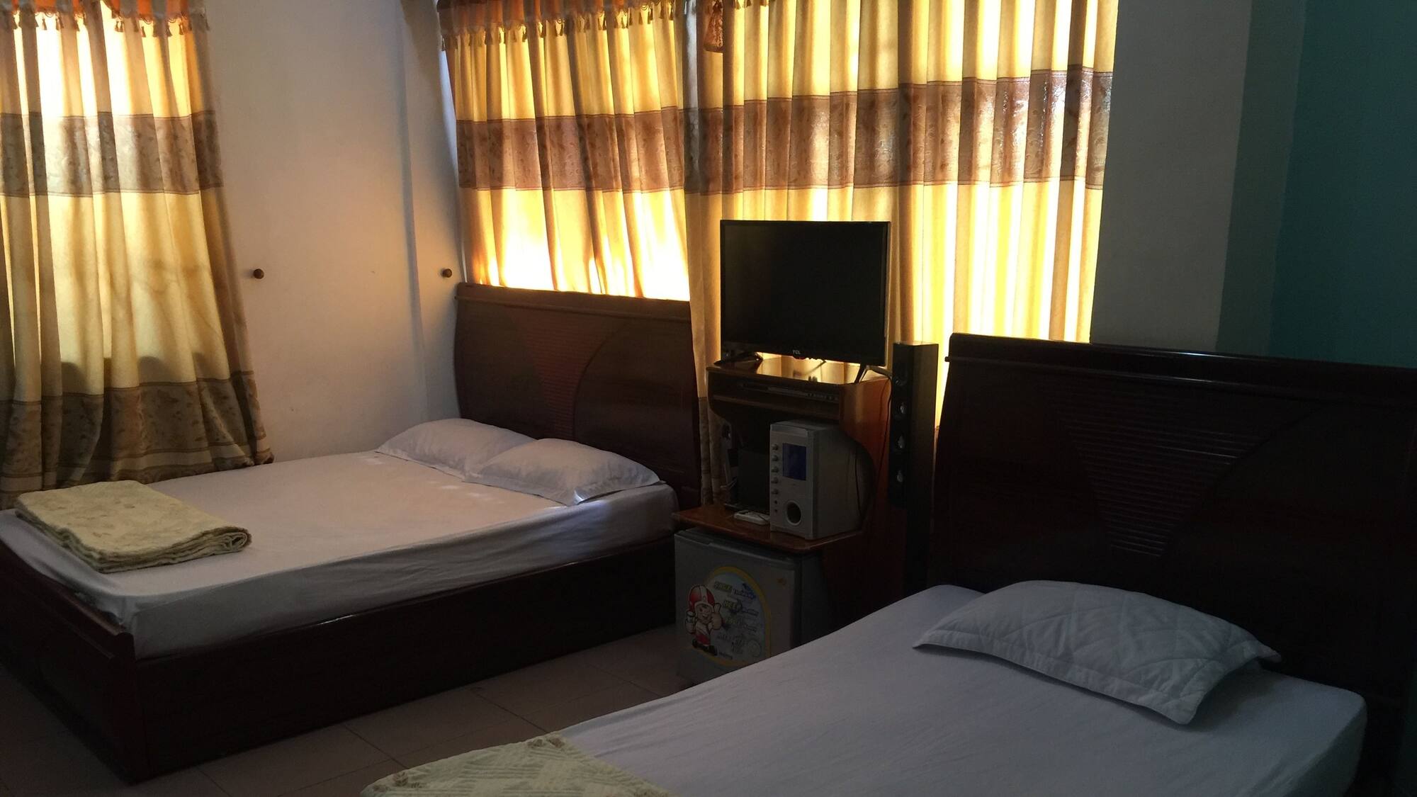 Du lịch Hạ Long giá rẻ cho nhóm bạn – Chia sẻ hành trình tiết kiệm, trọn vẹn & cực vui