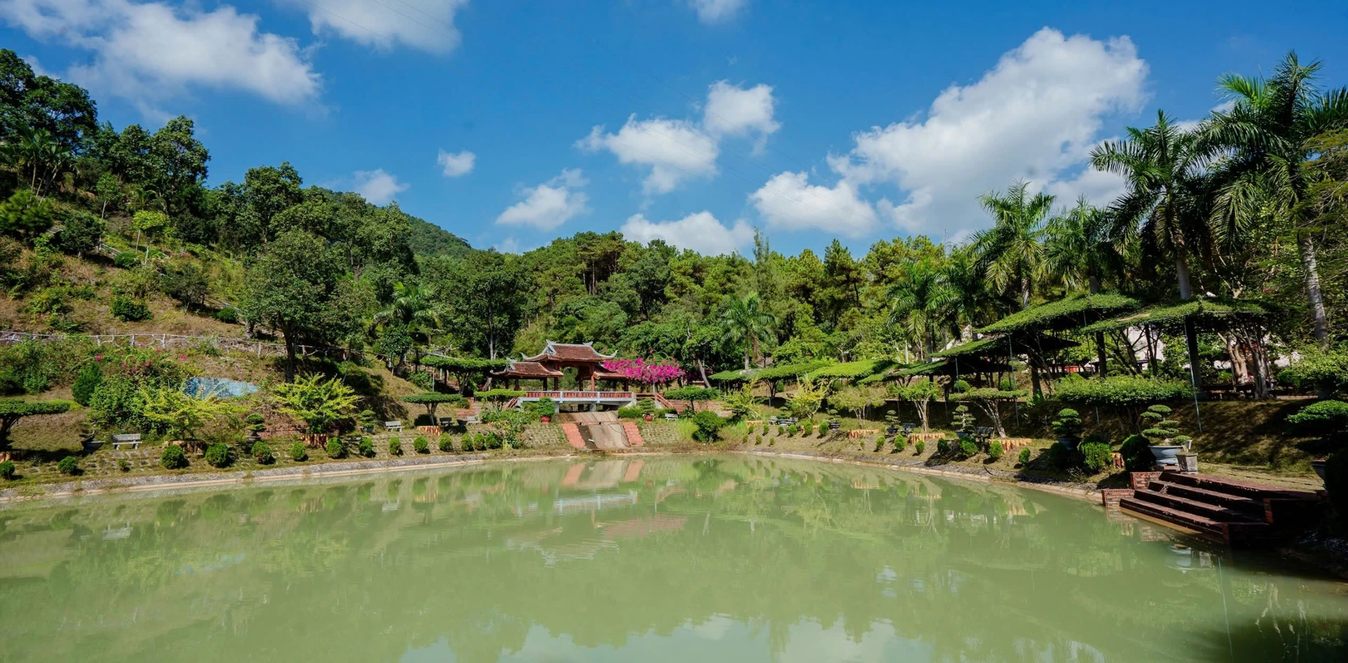 Khám phá những khu nghỉ dưỡng nổi tiếng ở Hạ Long: Trải nghiệm nghỉ dưỡng thượng lưu bên vịnh di sản