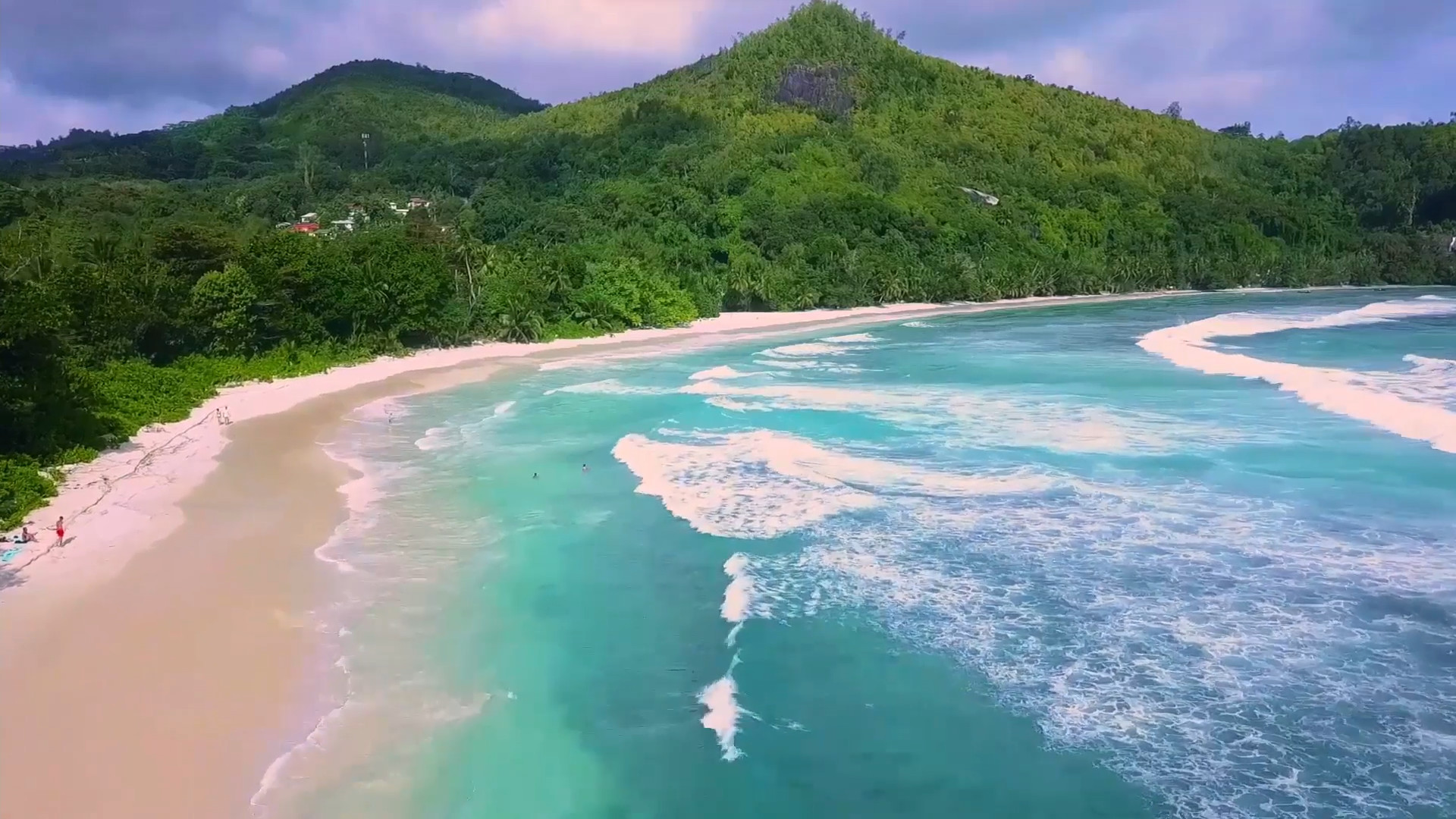 Kinh nghiệm du lịch đảo Quan Lạn: Hành trình chạm đến thiên đường biển Quảng Ninh