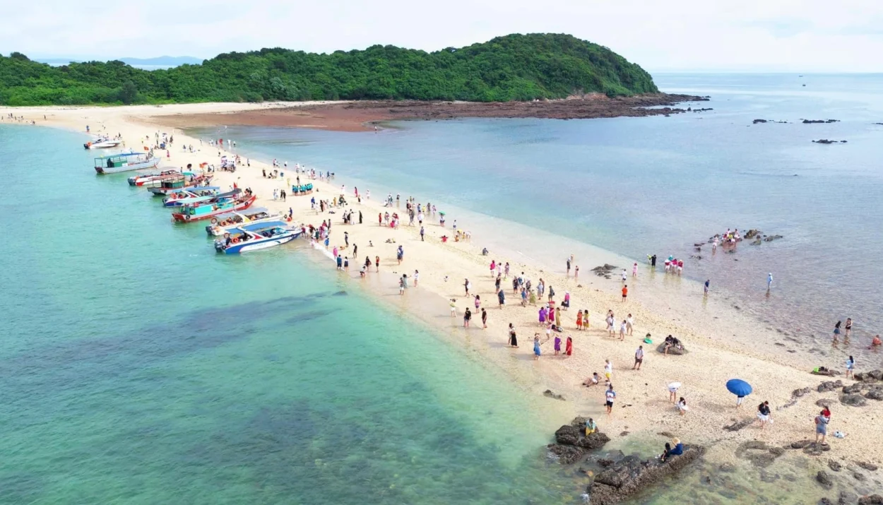 Lịch trình du lịch đảo Cô Tô 3 ngày 2 đêm: Hành trình trải nghiệm miền biển xanh mướt mát