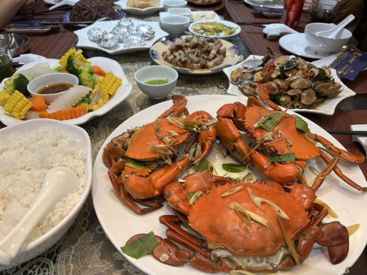 Thưởng thức hải sản ở Quảng Ninh: Hành trình ẩm thực độc đáo chinh phục vị giác