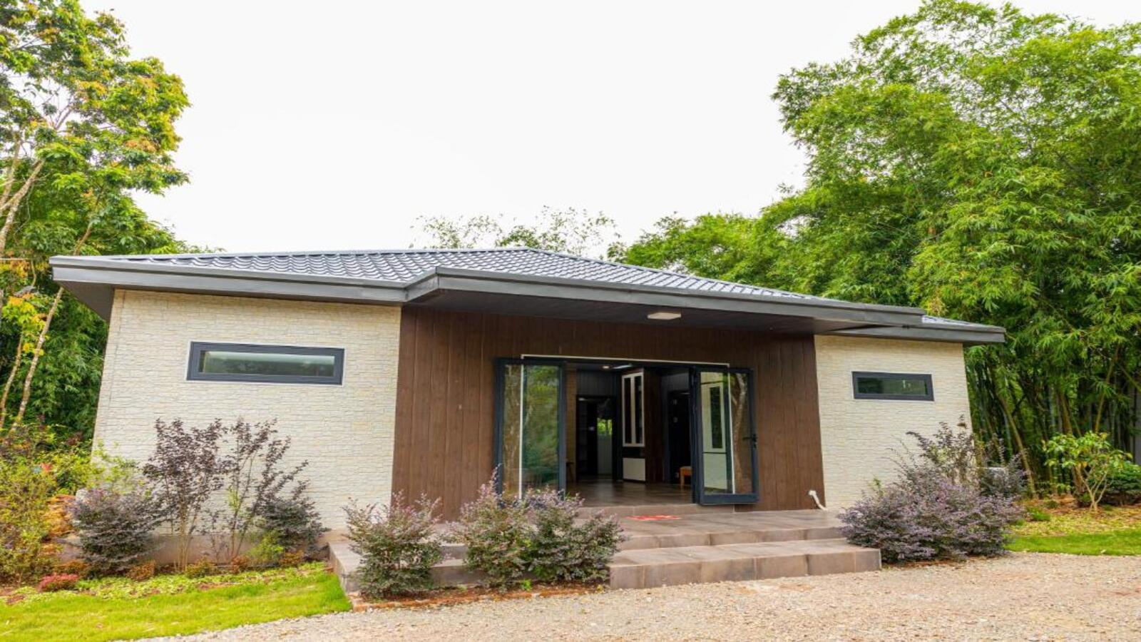 Thưởng thức hải sản ở Quảng Ninh: Hành trình ẩm thực độc đáo chinh phục vị giác