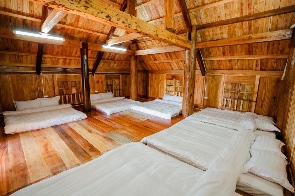 Thưởng thức hải sản ở Quảng Ninh: Hành trình ẩm thực độc đáo chinh phục vị giác