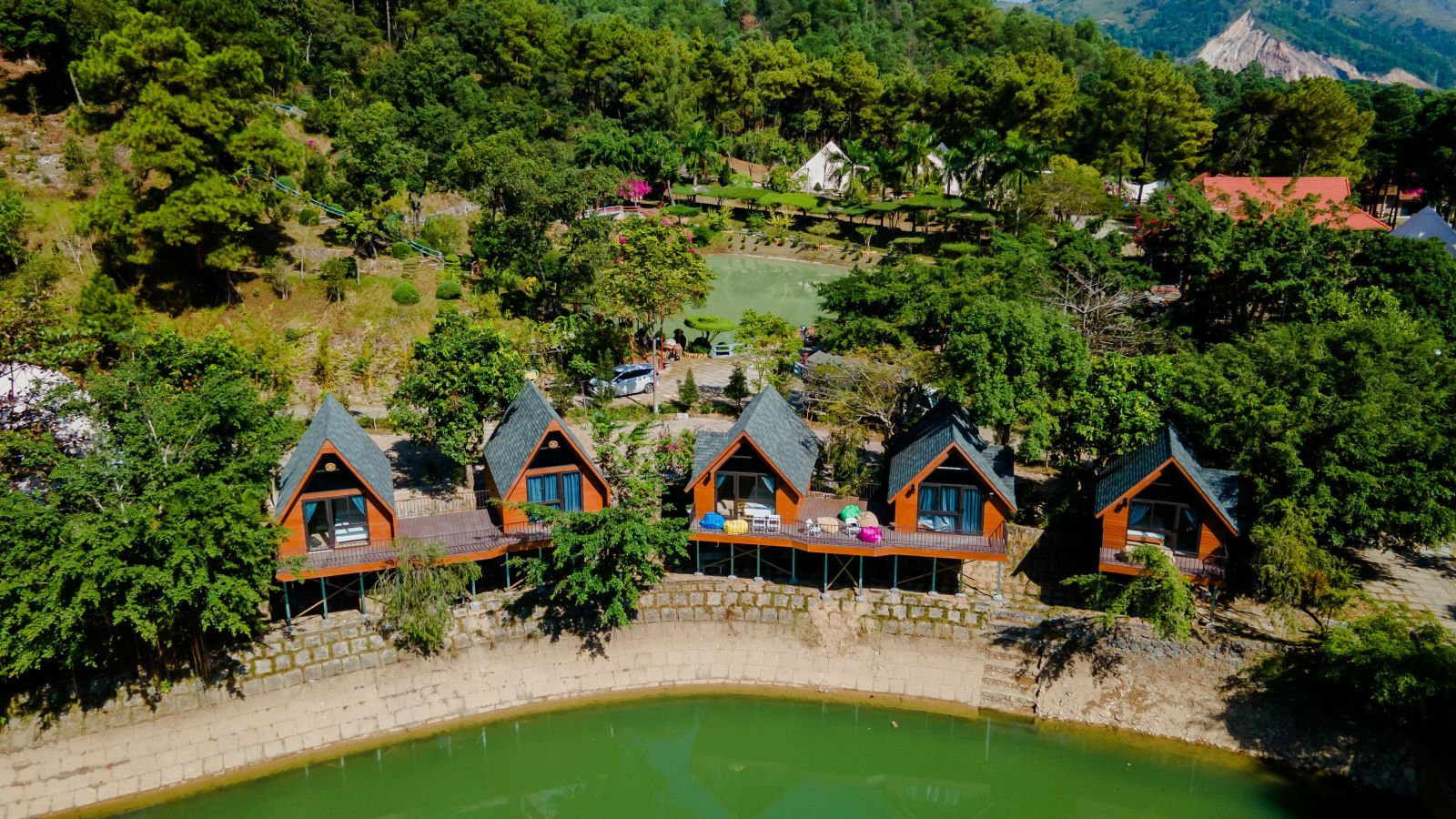 Top 5 resort sang trọng ở Hạ Long: Kinh nghiệm nghỉ dưỡng đích thực cho hành trình khám phá thành phố kỳ quan