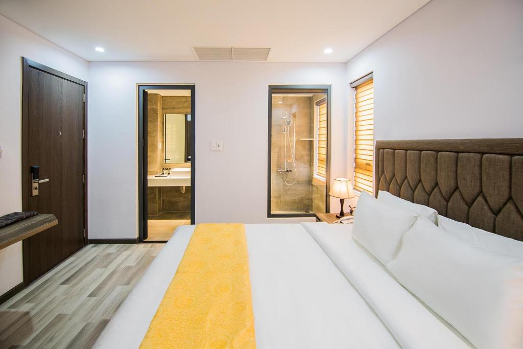 Sea Light Hotel: Khám Phá Không Gian Lưu Trú Đẳng Cấp Tại Đà Nẵng